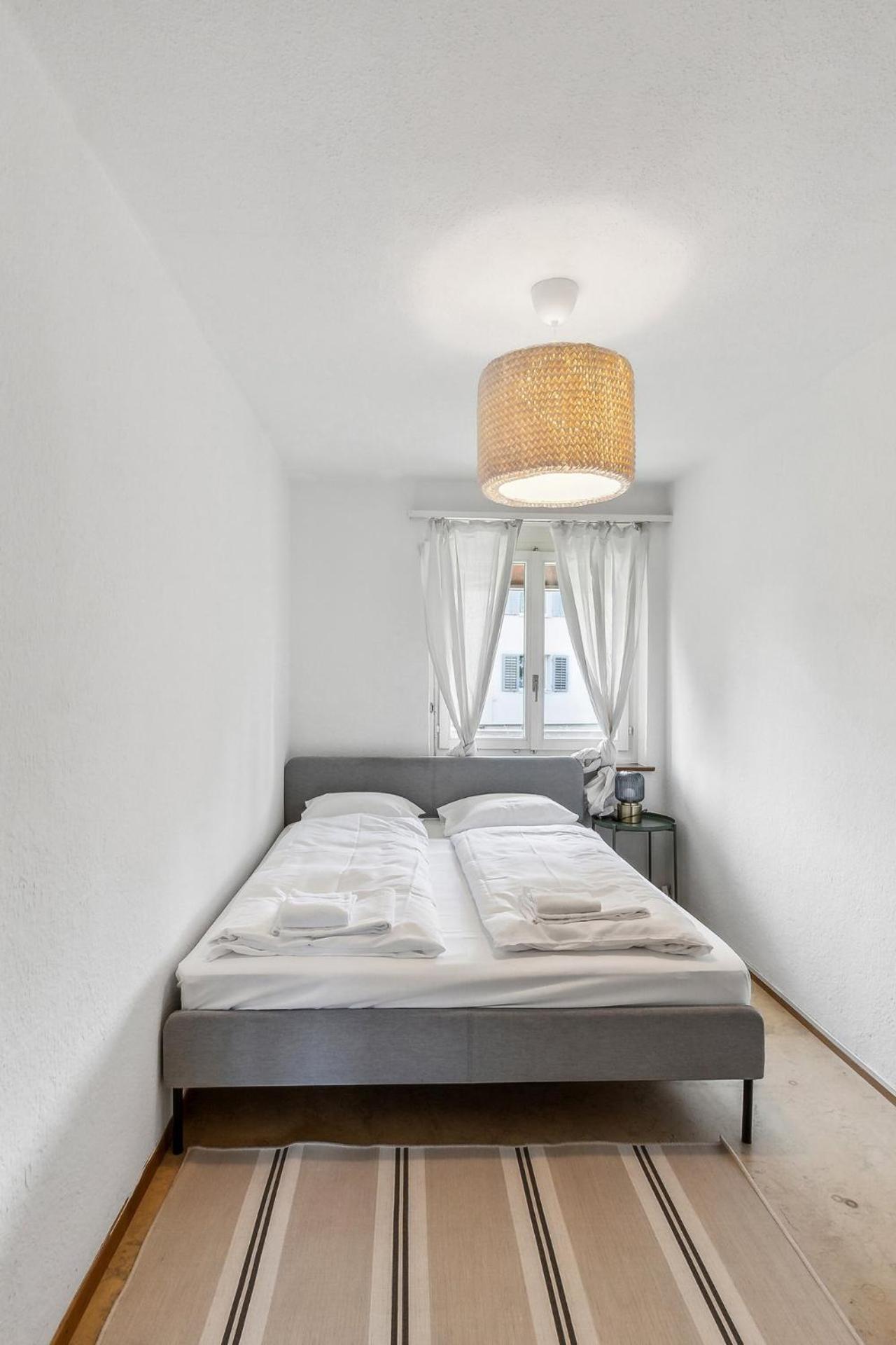 Affordable Comfort In Zurich Apartment Exterior foto
